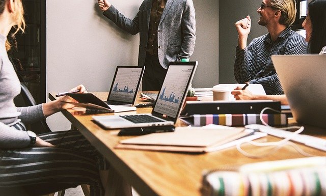 💰 How to Earn Money with Technology: A Beginner’s Guide